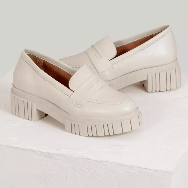 Mocassim Franshoes Feminino Tratorado Off White