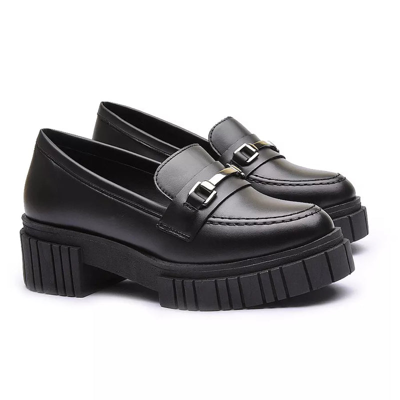 Mocassim Fourshoes Feminino Tratorado Preto com Metal Prata